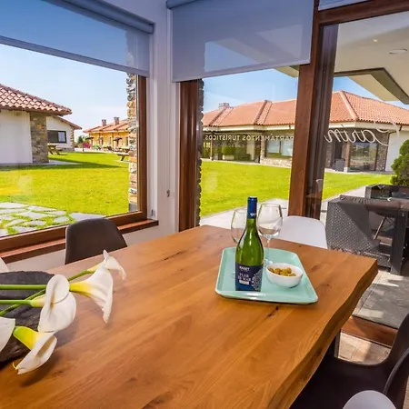 卡萨凯琳公寓 卡达韦多