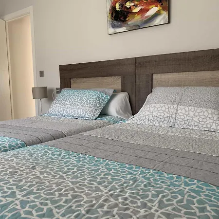 卡萨凯琳公寓 * 卡达韦多